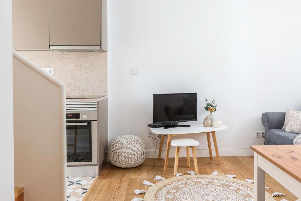 Apartment Charming Duplex With Portuguese Soul