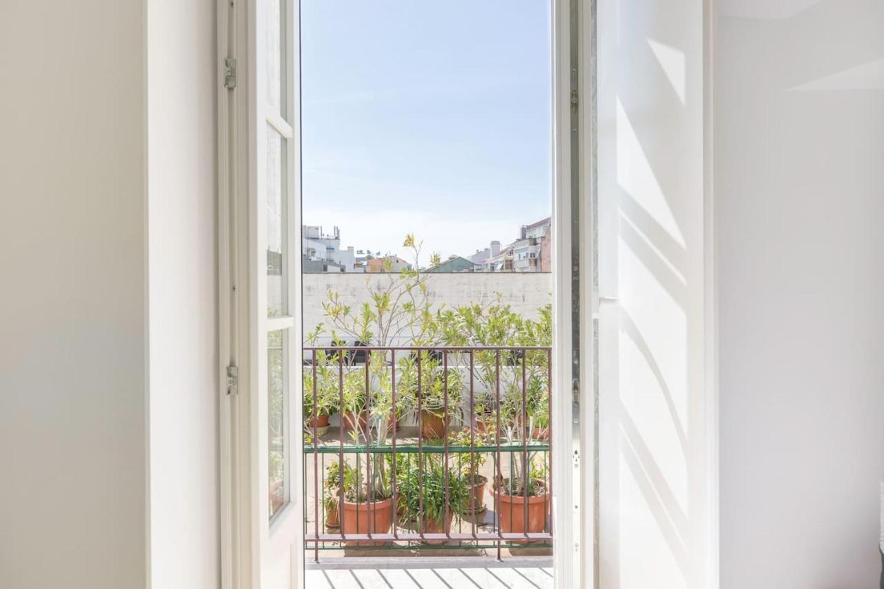 Charming Duplex With Portuguese Soul * Lisbon