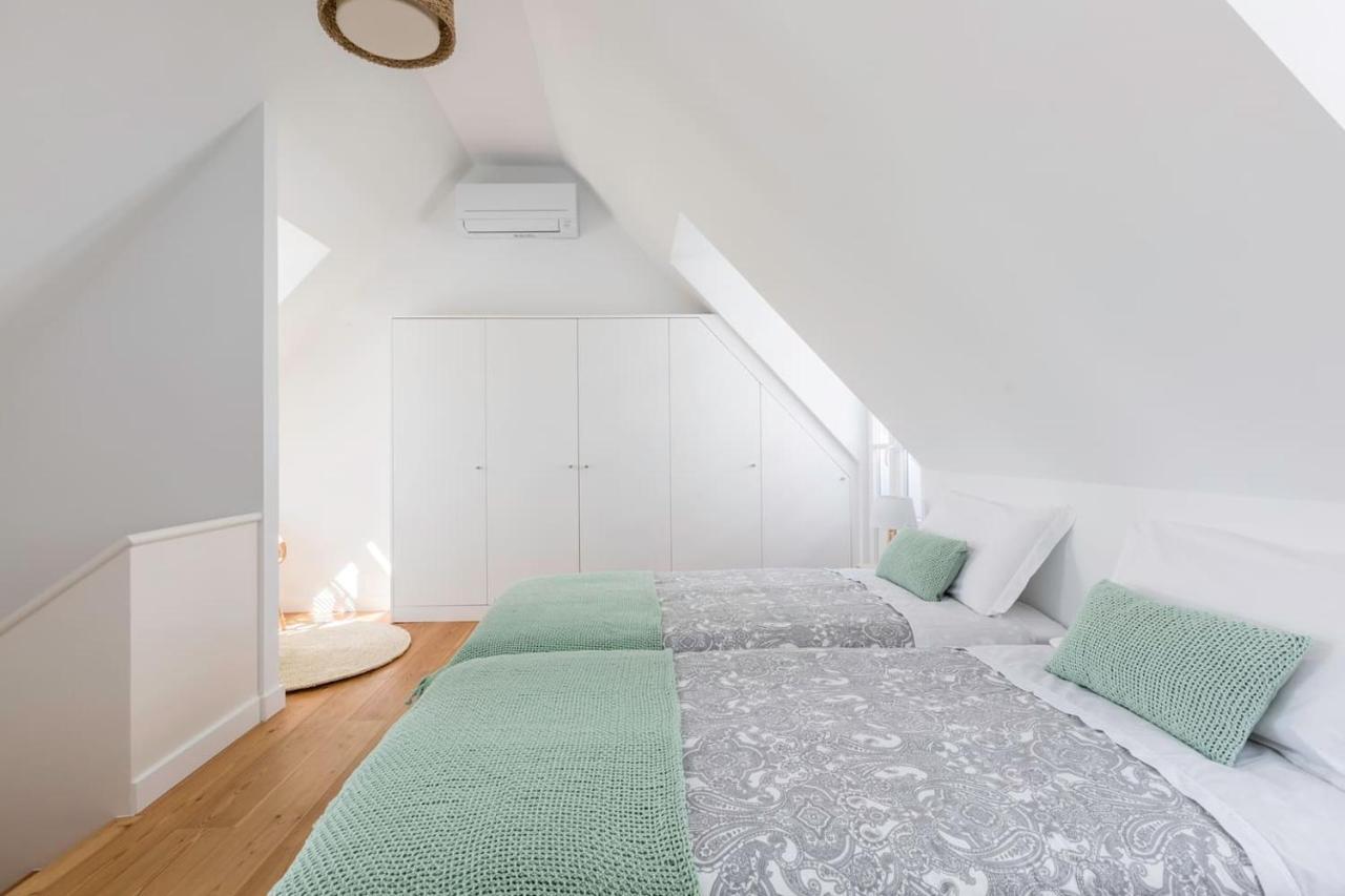 Charming Duplex With Portuguese Soul Apartment